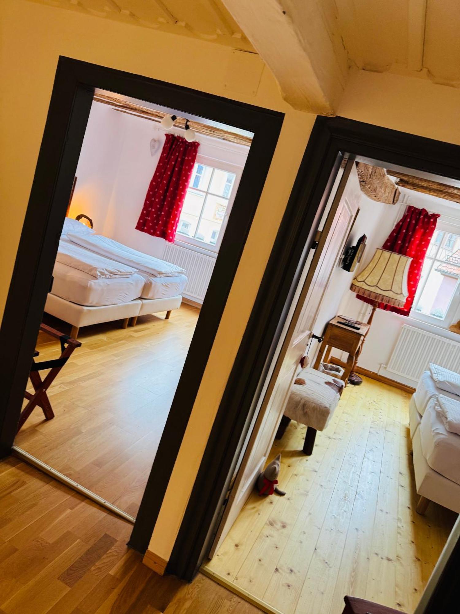Alter Keller Hotel 2*